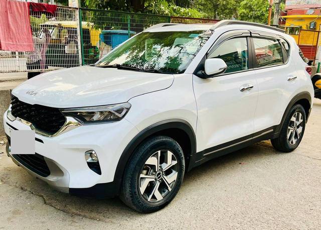 https://images10.gaadi.com/usedcar_image/4589987/original/processed_d6ae4e4a00d9094b3d7ff9e9c8b45345.jpg?imwidth=6402