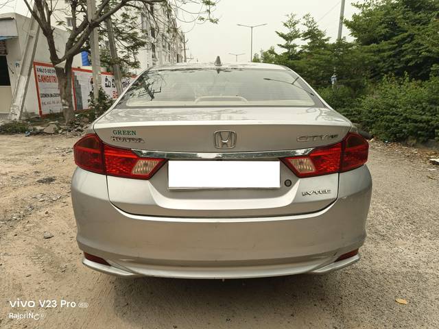 https://images10.gaadi.com/usedcar_image/4590006/original/processed_8745710c6567266d1762ec8d45c3be65.jpg?imwidth=6402