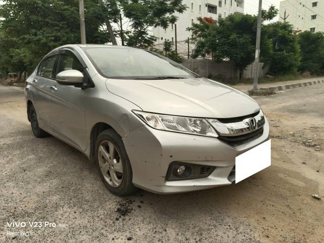 https://images10.gaadi.com/usedcar_image/4590006/original/processed_ade748e65a5cee86db8d91ab030040d0.jpg?imwidth=6400