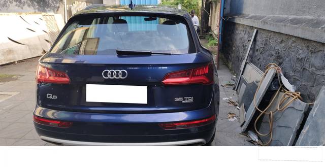 https://images10.gaadi.com/usedcar_image/4590026/original/processed_4dc05a40cb0598c8883f10f1ad1bc949.jpg?imwidth=6402