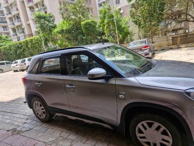 https://images10.gaadi.com/usedcar_image/4590053/original/processed_a8c34669-936b-48d9-97b4-1e2309b940b9.jpg?imwidth=6401