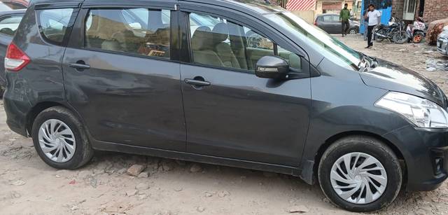 https://images10.gaadi.com/usedcar_image/4590075/original/ee4b088eacc6e23eb1f922108a22bd21.jpg?imwidth=6401