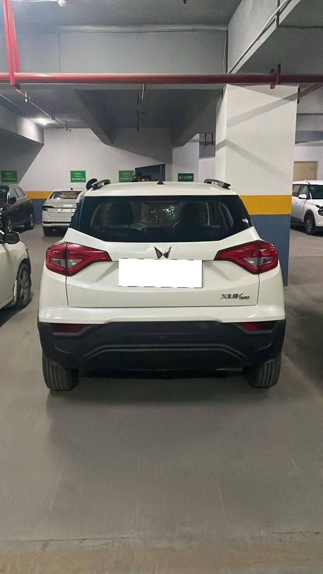 https://images10.gaadi.com/usedcar_image/4590097/original/processed_ab968178-e95a-414a-bdda-1254cb6d5228.jpg?imwidth=6400