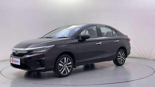 https://images10.gaadi.com/usedcar_image/4590143/original/3ce5e47df2d26066bb74f94e6146666d.JPG?imwidth=6400