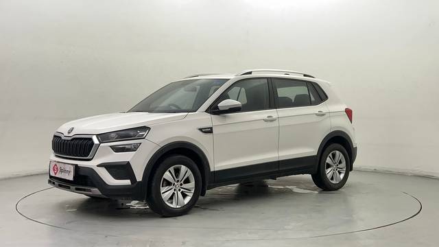 https://images10.gaadi.com/usedcar_image/4590206/original/32295b82cda2bed0deb0095600e6b584.JPG?imwidth=6400