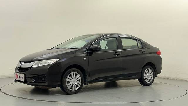 https://images10.gaadi.com/usedcar_image/4590222/original/9c5c7429745efe0dce3b1ae9c0977f4b.JPG?imwidth=6400