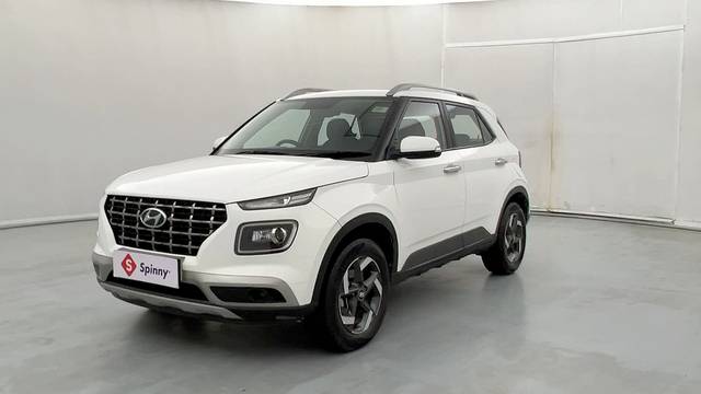 https://images10.gaadi.com/usedcar_image/4590228/original/02863565dc18fb3b57a13644c670c085.JPG?imwidth=6400