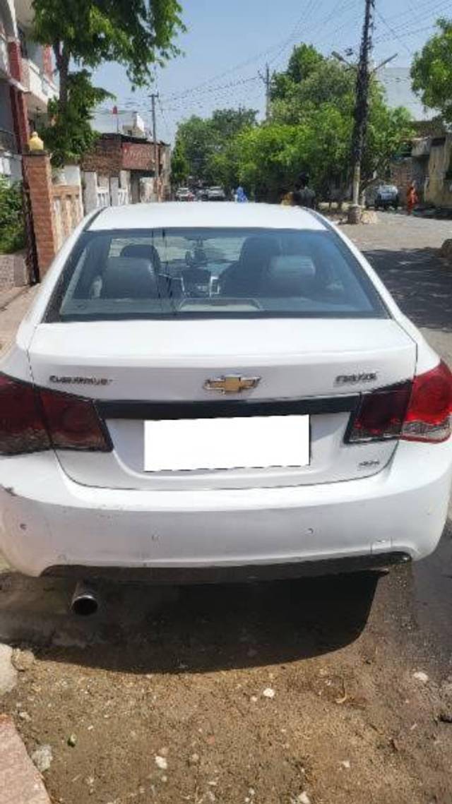 https://images10.gaadi.com/usedcar_image/4590278/original/processed_0bd7c936-43d7-45c6-b087-27dd838f0795.jpg?imwidth=6401