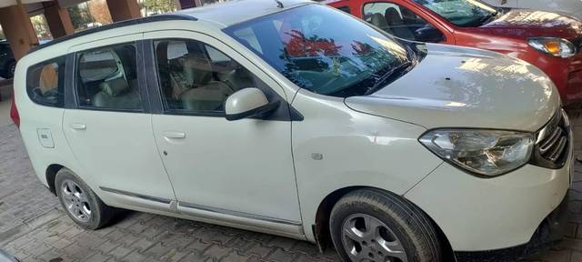 https://images10.gaadi.com/usedcar_image/4590294/original/processed_4986ea38-03dd-4667-891a-0899cd3b30f2.jpg?imwidth=6400