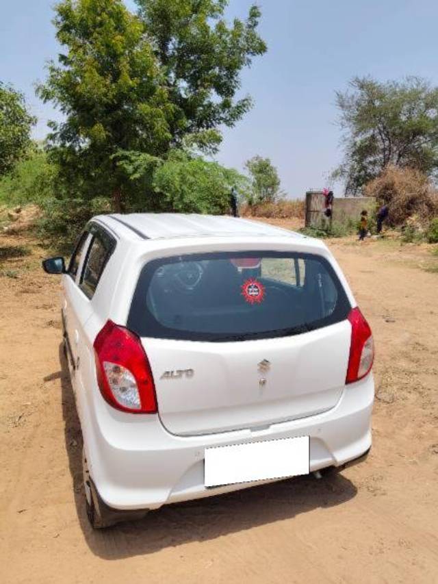 https://images10.gaadi.com/usedcar_image/4590312/original/processed_318fb5f6-efe7-4174-a8d2-ea8e7b197860.jpg?imwidth=6401