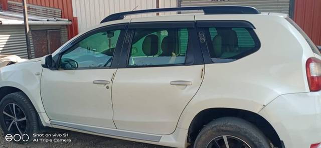 https://images10.gaadi.com/usedcar_image/4590329/original/processed_df6eb863-4ff3-4553-b9bf-fa10adc2249c.jpg?imwidth=6402