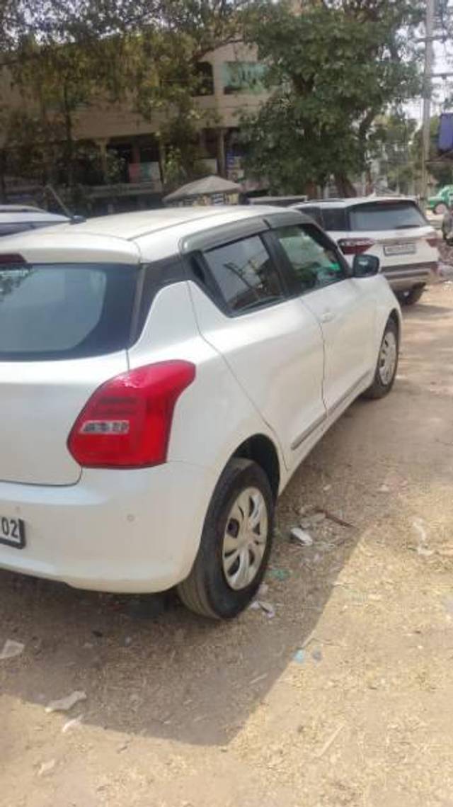 https://images10.gaadi.com/usedcar_image/4590350/original/processed_973a956f-19f9-488b-a10b-b6ccbff0c7b4.jpg?imwidth=6401
