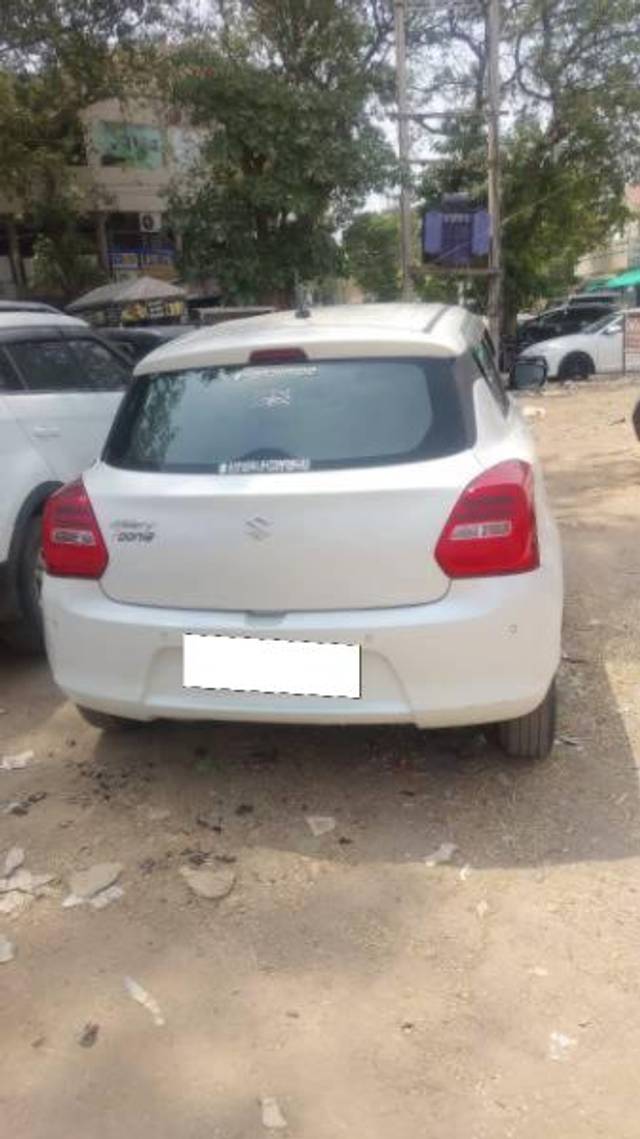 https://images10.gaadi.com/usedcar_image/4590350/original/processed_d283f374-939d-4889-8870-ffe0ee89ff15.jpg?imwidth=6402