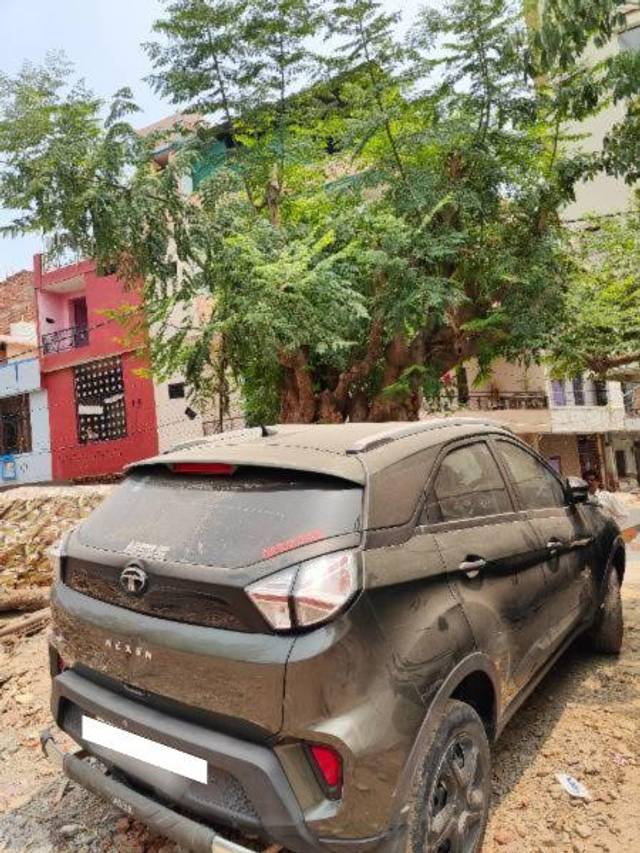 https://images10.gaadi.com/usedcar_image/4590366/original/processed_d7e78d21-663f-4f9d-8512-2ef5b2d9676a.jpg?imwidth=6400