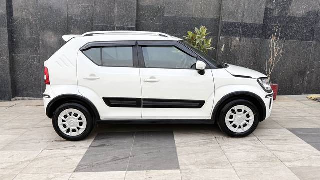 https://images10.gaadi.com/usedcar_image/4590378/original/272557a62648d8f530db894e4b831d18.jpg?imwidth=6401
