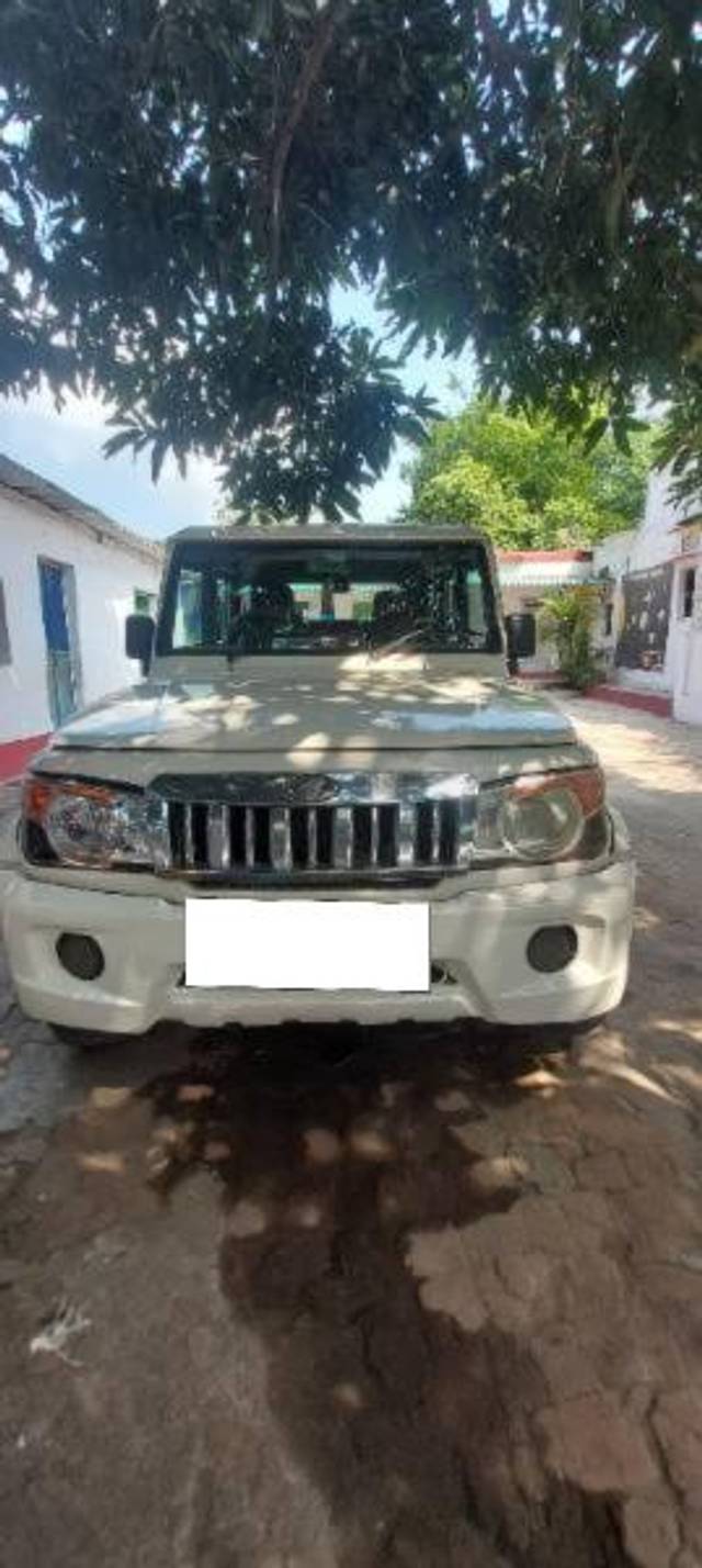 https://images10.gaadi.com/usedcar_image/4590404/original/processed_afe67ecc-ec97-4e47-8480-1f73321dc273.jpg?imwidth=6402