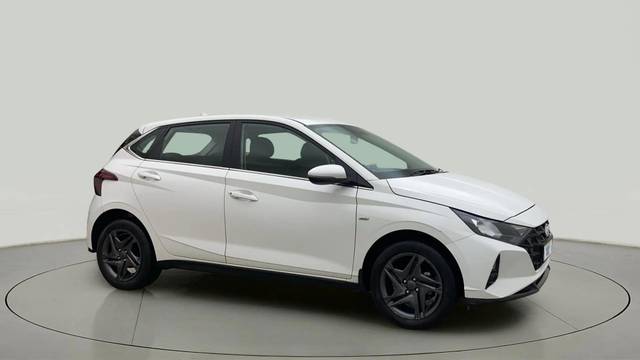 https://images10.gaadi.com/usedcar_image/4590438/original/07579109325588f027a735276bfbd6de.jpg?imwidth=6400