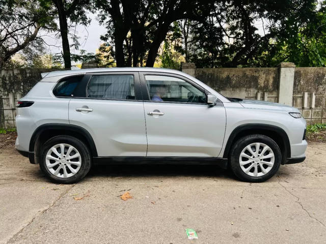https://images10.gaadi.com/usedcar_image/4590442/original/e095fc9fe1bee471f6c6085df80d9c76.png?imwidth=6401