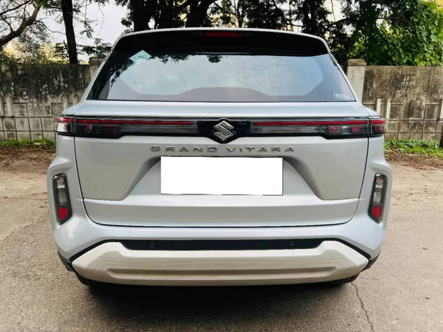 https://images10.gaadi.com/usedcar_image/4590442/original/processed_8549abe9cf07fd799d68fc7714da04f2.png?imwidth=6402
