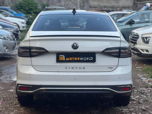 https://images10.gaadi.com/usedcar_image/4590537/original/processed_d20d9cd9497cbf27869afe5e11f7f644.jpg?imwidth=6401