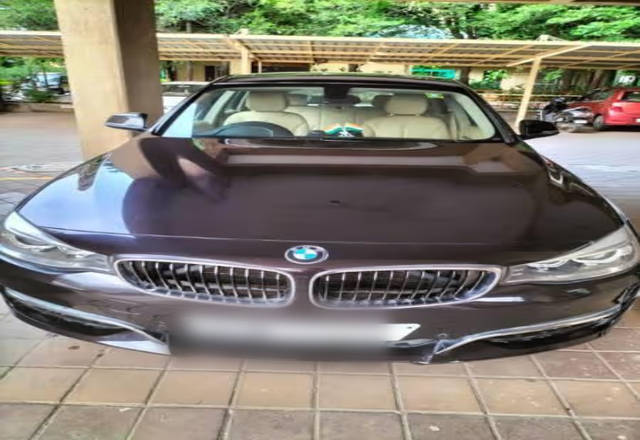 https://images10.gaadi.com/usedcar_image/4590539/original/2598d9be-a117-422a-bac0-733f10cf7818.?imwidth=6402