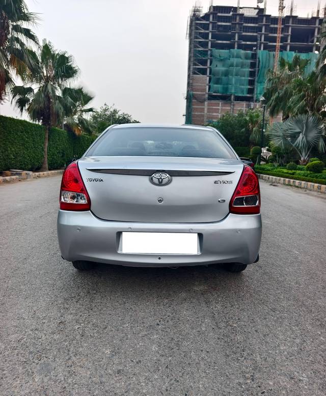 https://images10.gaadi.com/usedcar_image/4590554/original/processed_adcb658e1feb6c43df870dd4aedb956f.jpg?imwidth=6401