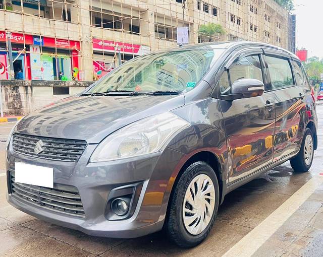 https://images10.gaadi.com/usedcar_image/4590563/original/processed_1bcd2eff3ca2a130c91ea66bd4b647f3.jpg?imwidth=6400