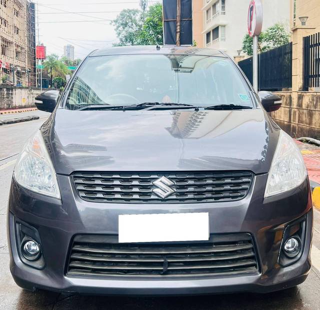 https://images10.gaadi.com/usedcar_image/4590563/original/processed_cfeab24ddfca376a785b20c307a39432.jpg?imwidth=6402