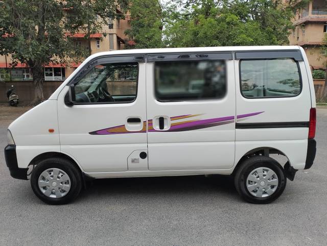 https://images10.gaadi.com/usedcar_image/4590569/original/processed_5fd59d6b329d0595cc7950aa66cdec24.jpg?imwidth=6401