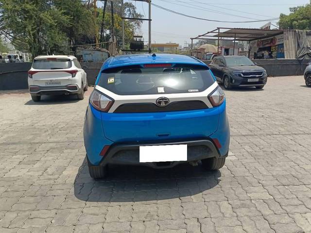 https://images10.gaadi.com/usedcar_image/4590580/original/processed_fbc798ced189819875e41d9bdae94422.jpg?imwidth=6401