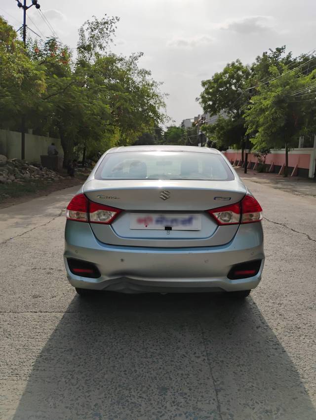 https://images10.gaadi.com/usedcar_image/4590583/original/processed_2ebe323b7dac2805576a2503674a1696.jpg?imwidth=6401