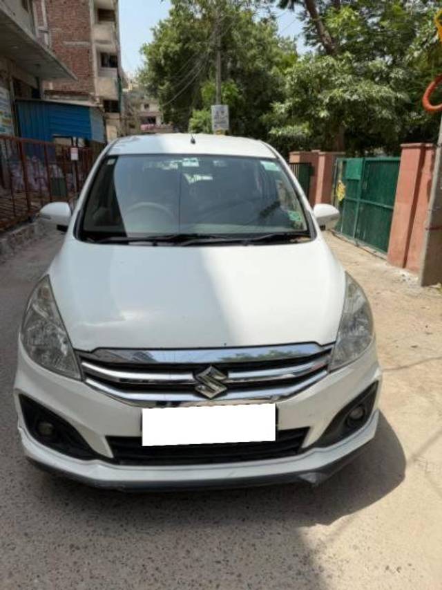 https://images10.gaadi.com/usedcar_image/4590639/original/processed_e566be2e-3aeb-4a1d-8987-660ef5952d53.jpg?imwidth=6402