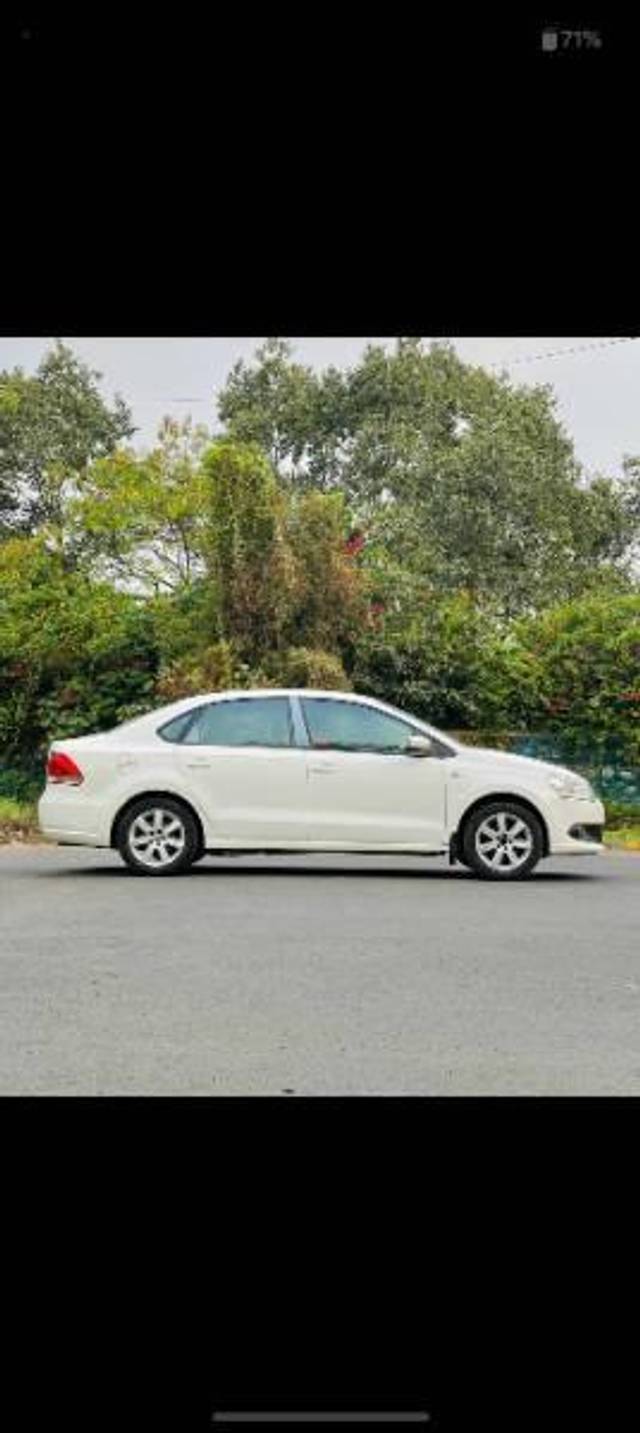 https://images10.gaadi.com/usedcar_image/4590670/original/processed_c4bfeddd-6fc6-4b09-9f2a-777c713ce9d1.jpg?imwidth=6401