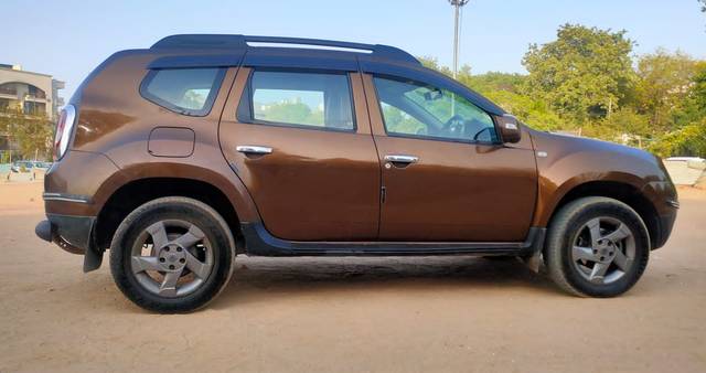 https://images10.gaadi.com/usedcar_image/4590675/original/d1e8506823320b450fe209cbd458b33c.jpg?imwidth=6401