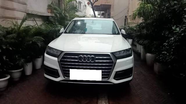 https://images10.gaadi.com/usedcar_image/4590693/original/processed_3b0419e1-4d94-4141-8f73-de48d75a842e.jpg?imwidth=6400