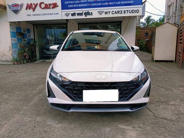 https://images10.gaadi.com/usedcar_image/4590694/original/processed_7b4c7d9663800236758bcf1e89f32f54.jpeg?imwidth=6400