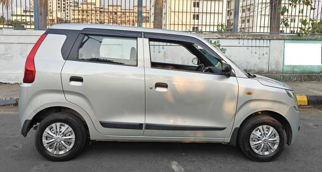 https://images10.gaadi.com/usedcar_image/4590738/original/processed_00064d0f-6f32-47d6-9b3a-259dfbcbcb5f.jpg?imwidth=6401