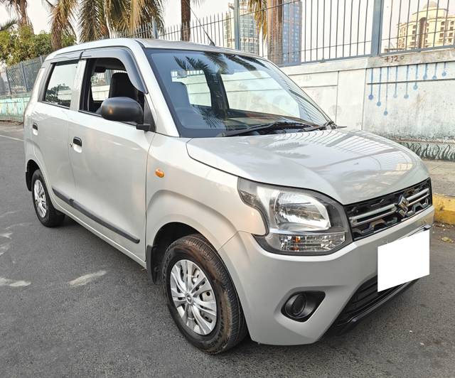 https://images10.gaadi.com/usedcar_image/4590738/original/processed_7a86ef3a-532e-46ce-a15f-4865f3e3ae12.jpg?imwidth=6400