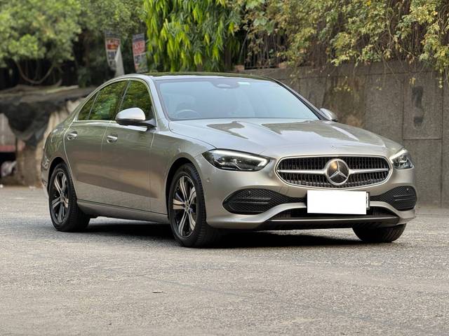 https://images10.gaadi.com/usedcar_image/4590744/original/processed_acfcff384540ecda4f58dd123dee9f69.jpg?imwidth=6400