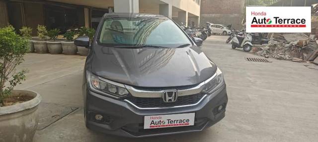 https://images10.gaadi.com/usedcar_image/4590749/original/8ee57c91f9f813d0804b96e6fa6d8629.jpeg?imwidth=6400