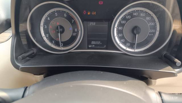 https://images10.gaadi.com/usedcar_image/4590755/original/c5763211fa06128ae2e038ec463ef1e3.jpeg?imwidth=6402