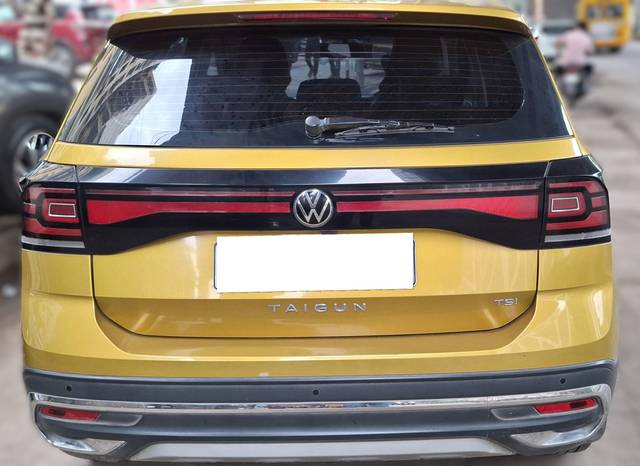https://images10.gaadi.com/usedcar_image/4590759/original/processed_c17ae574d27cb24cf2a6e2fa5f5e6656.jpg?imwidth=6401