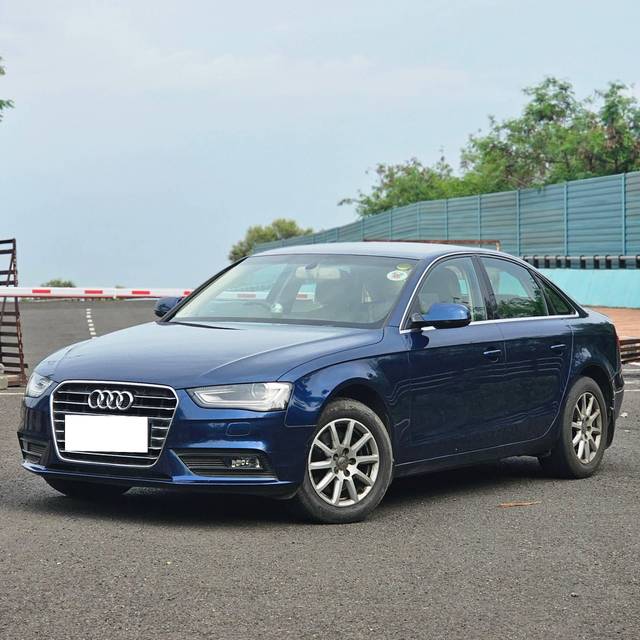 https://images10.gaadi.com/usedcar_image/4590765/original/processed_fcce6e970afa11c2ebb49dfeb59ea9e5.jpg?imwidth=6402