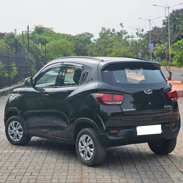 https://images10.gaadi.com/usedcar_image/4590775/original/processed_3880305c321860996a5b15d1c9250d4c.jpg?imwidth=6401