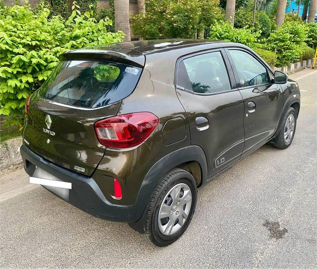 https://images10.gaadi.com/usedcar_image/4590778/original/processed_8839c12ada7498170680e3e246e0bfa2.jpg?imwidth=6402