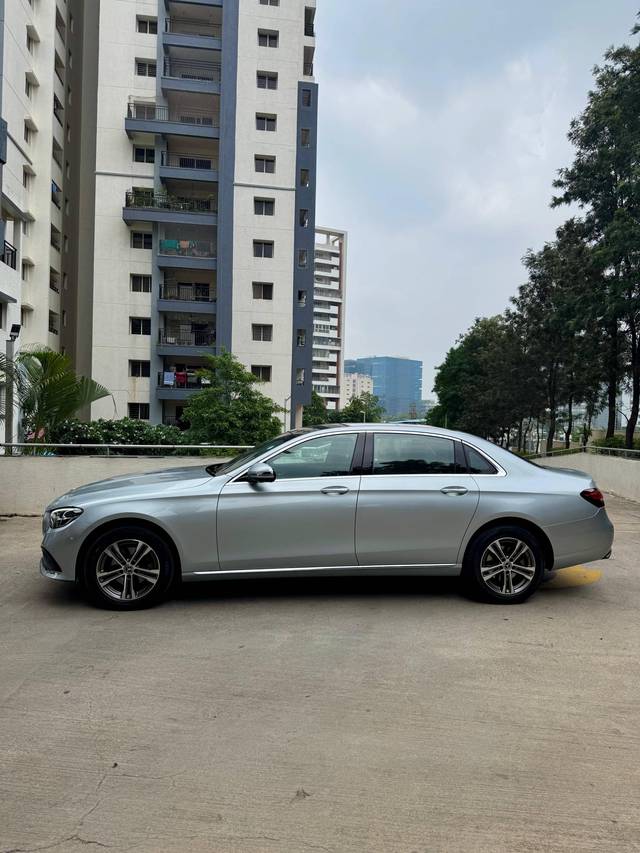 https://images10.gaadi.com/usedcar_image/4590779/original/processed_2a09df9c2dfc0ba92eecdab7ac1f7967.jpg?imwidth=6402