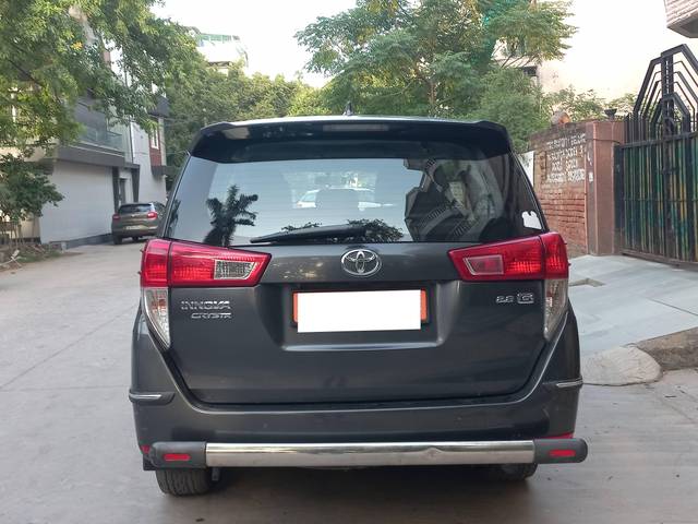 https://images10.gaadi.com/usedcar_image/4590789/original/processed_9eb8193d86eb987362cd789dff688673.jpg?imwidth=6402