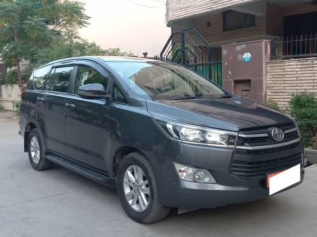 https://images10.gaadi.com/usedcar_image/4590789/original/processed_f1b57901efea18fbf1c4e24accefa86a.jpg?imwidth=6400