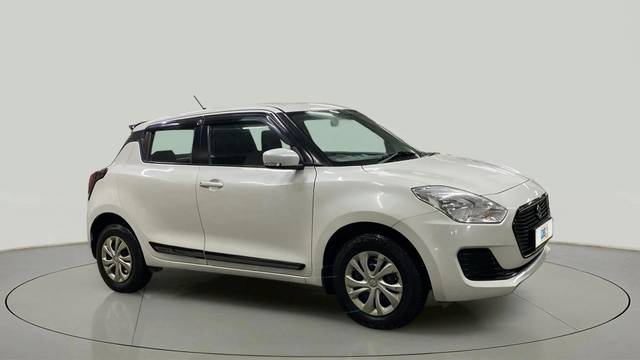 https://images10.gaadi.com/usedcar_image/4590853/original/b07989a787f72d1c9db5ba03018f467b.jpg?imwidth=6400