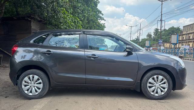 https://images10.gaadi.com/usedcar_image/4590854/original/3f11d64ba2ec53680e84321b7b00cf2e.jpg?imwidth=6401